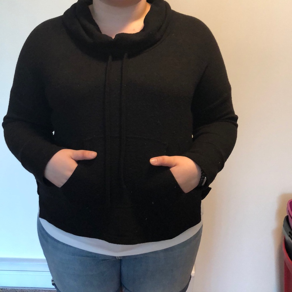 Sonoma Black Cowl Neck Sweatshirt w/ Pocket